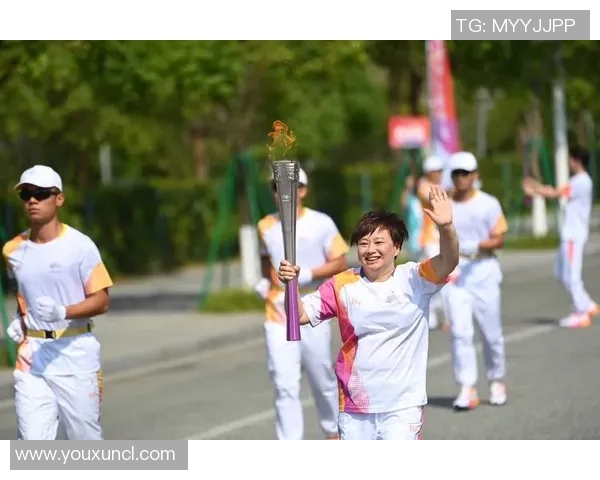 亚运会火炬接力开启，中国运动员担任首棒火炬手